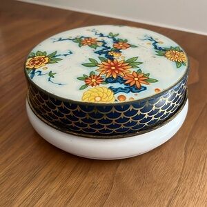 VINTAGE Riley's Toffee Round Tin Floral Design Made England Cottagecore Decor